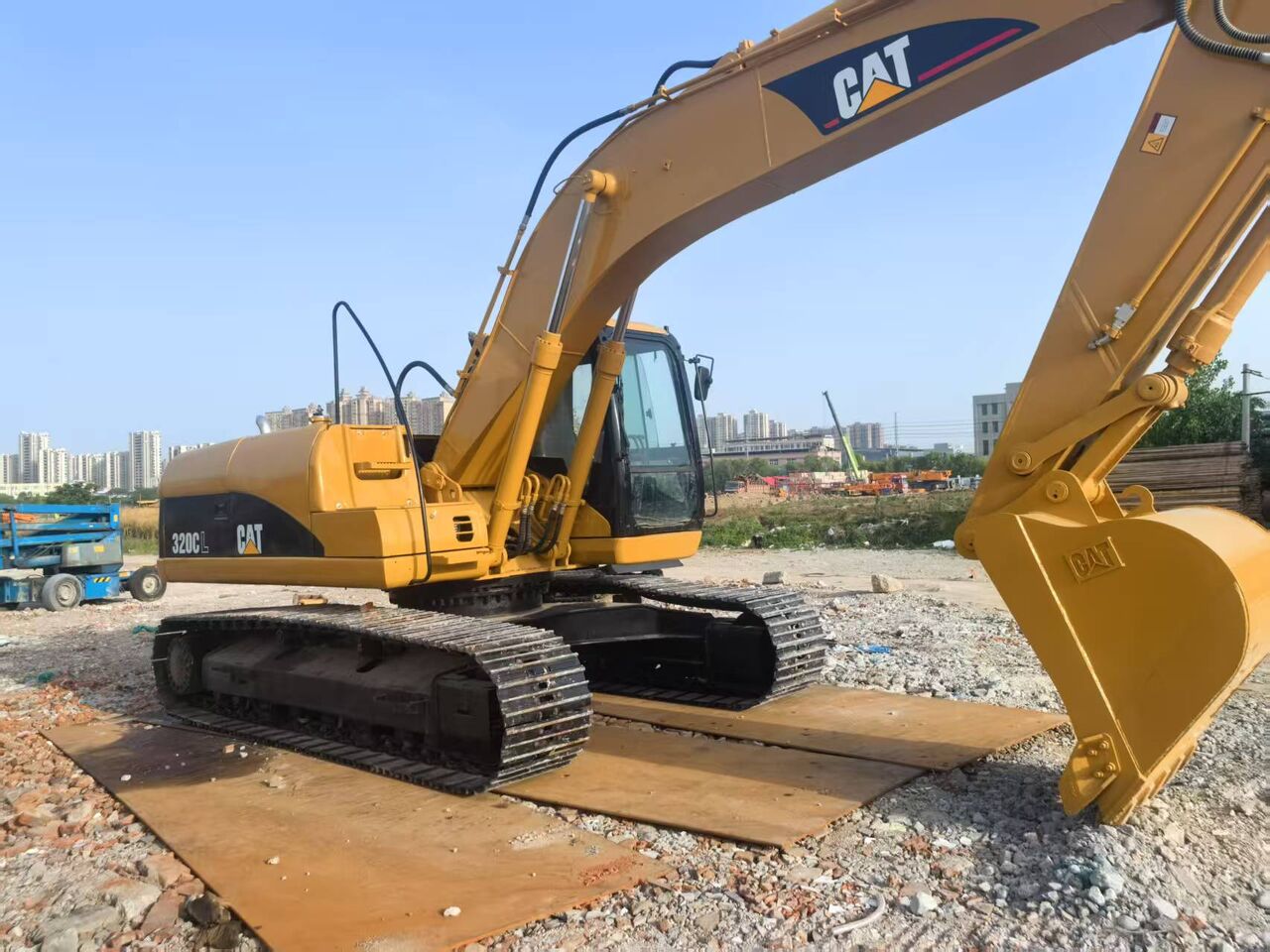 Used Caterpillar 320CL Excavator In Nigeria