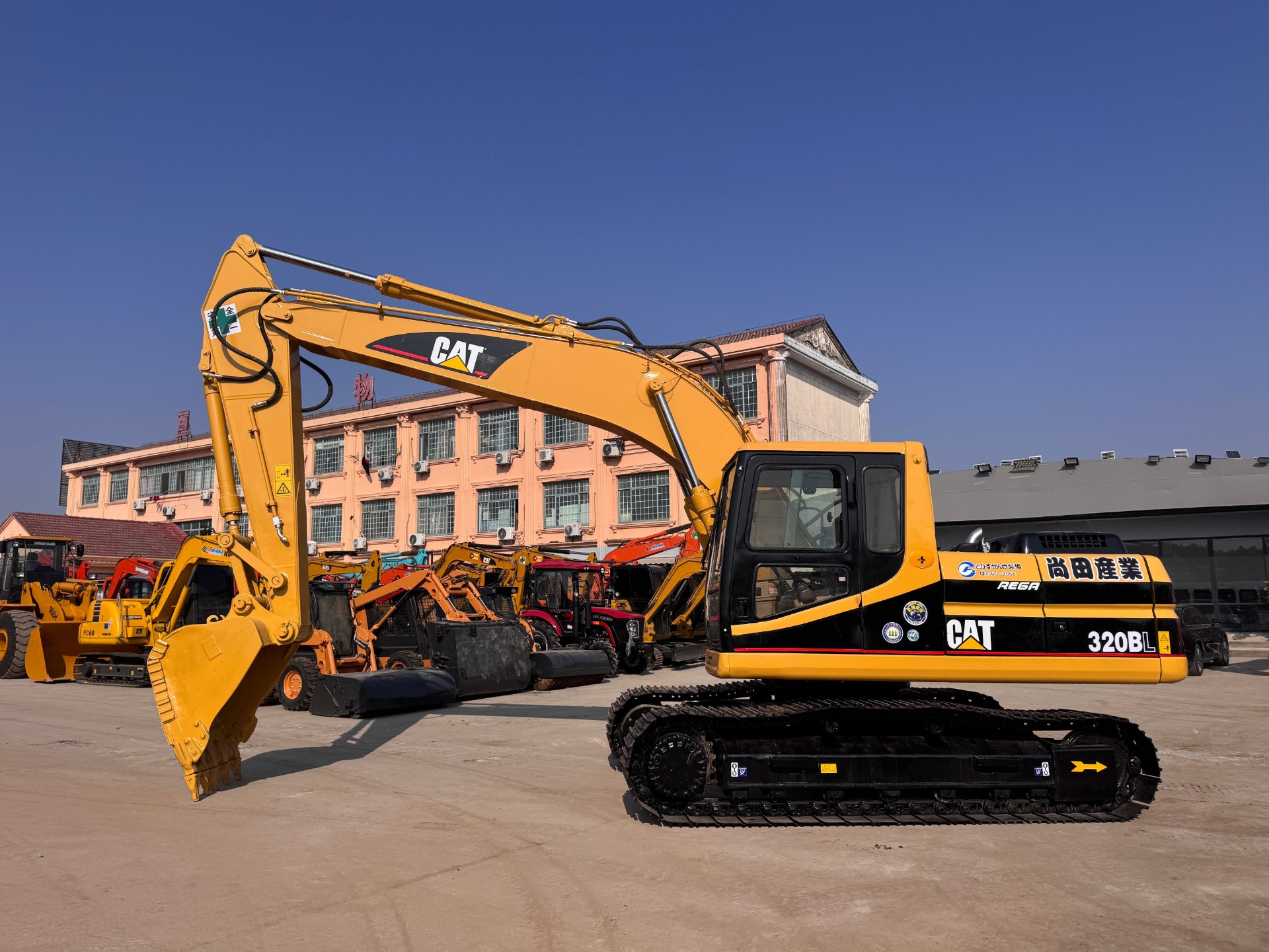 Used Caterpillar 320BL Excavator In Shanghai,China