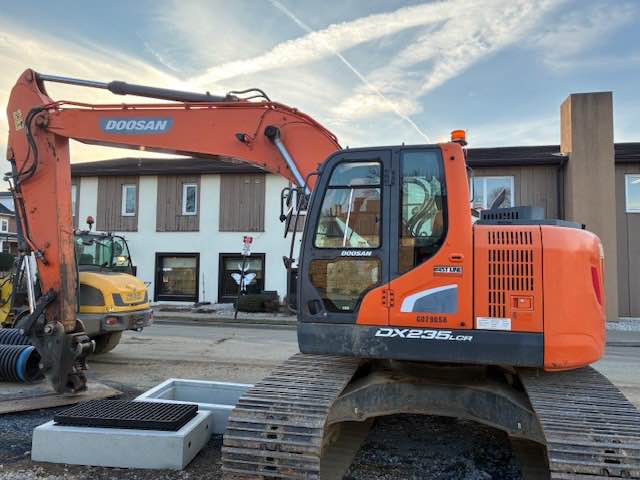 Used Doosan DX235lcr-5 Excavator In Guyana
