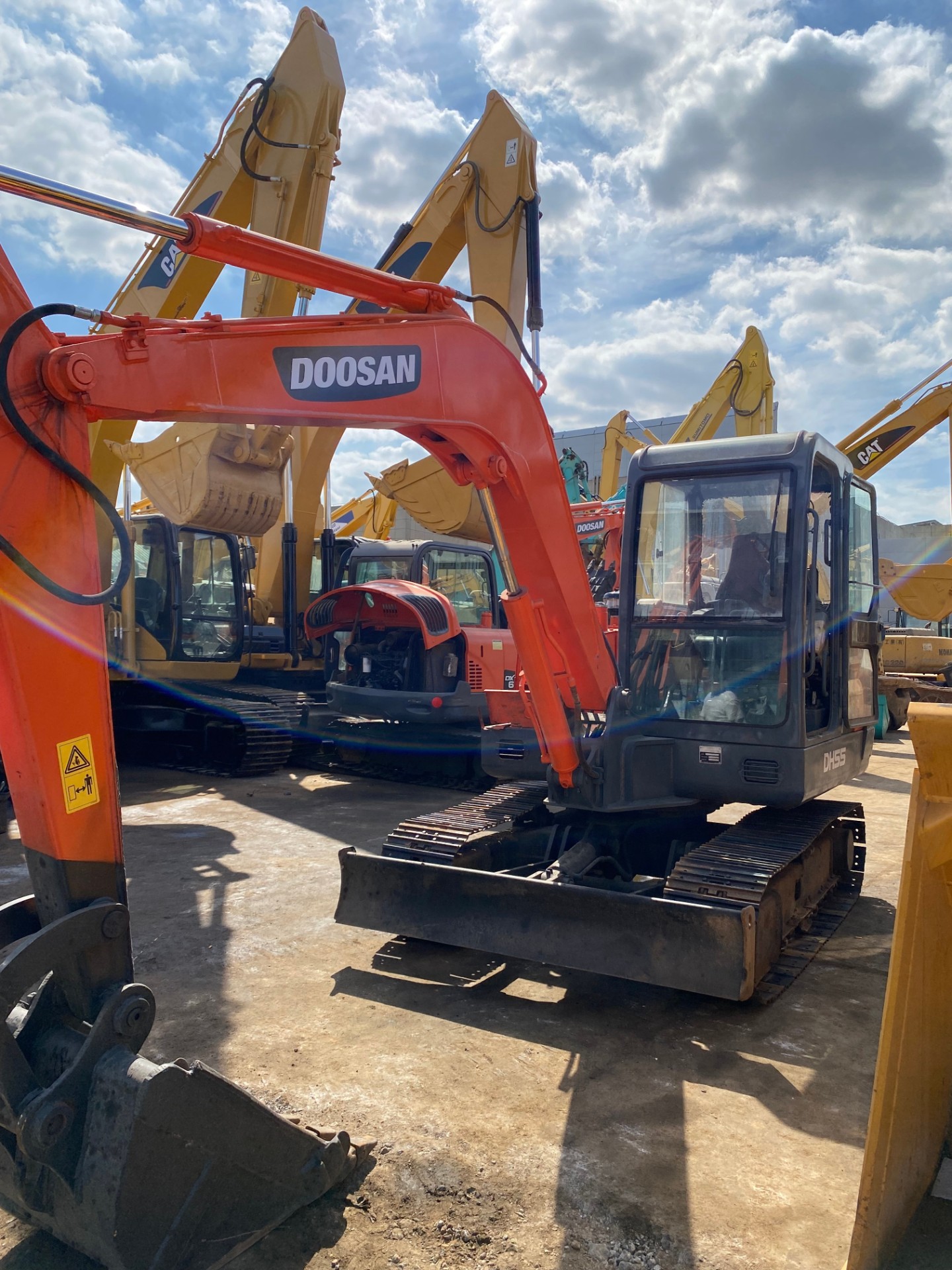Used Doosan DH55 Excavator In Shanghai,China