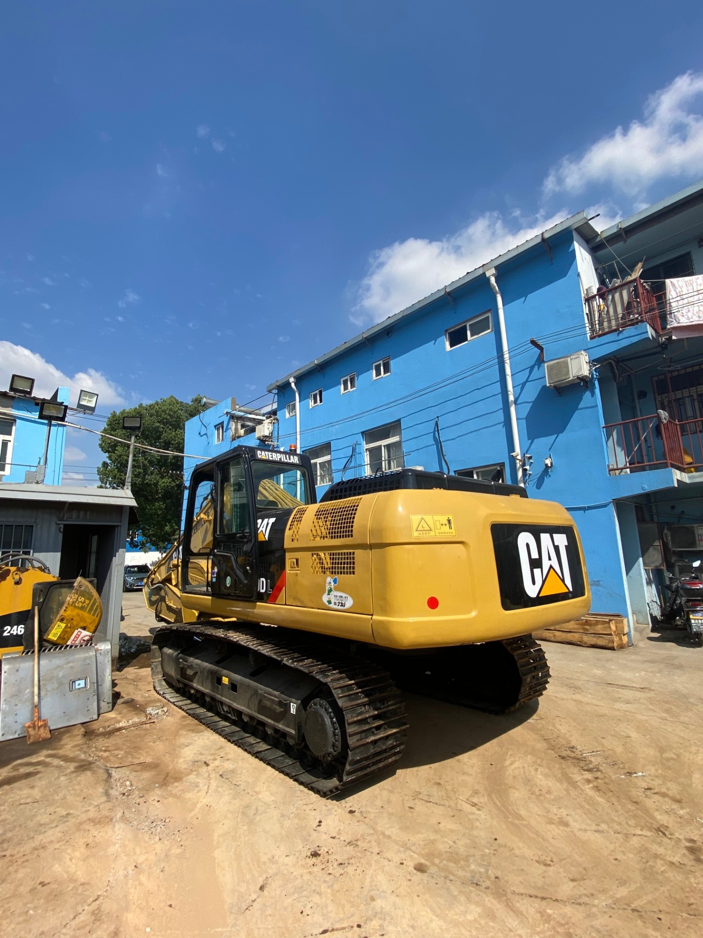 Used CAT 330DL Excavator In Shanghai,China