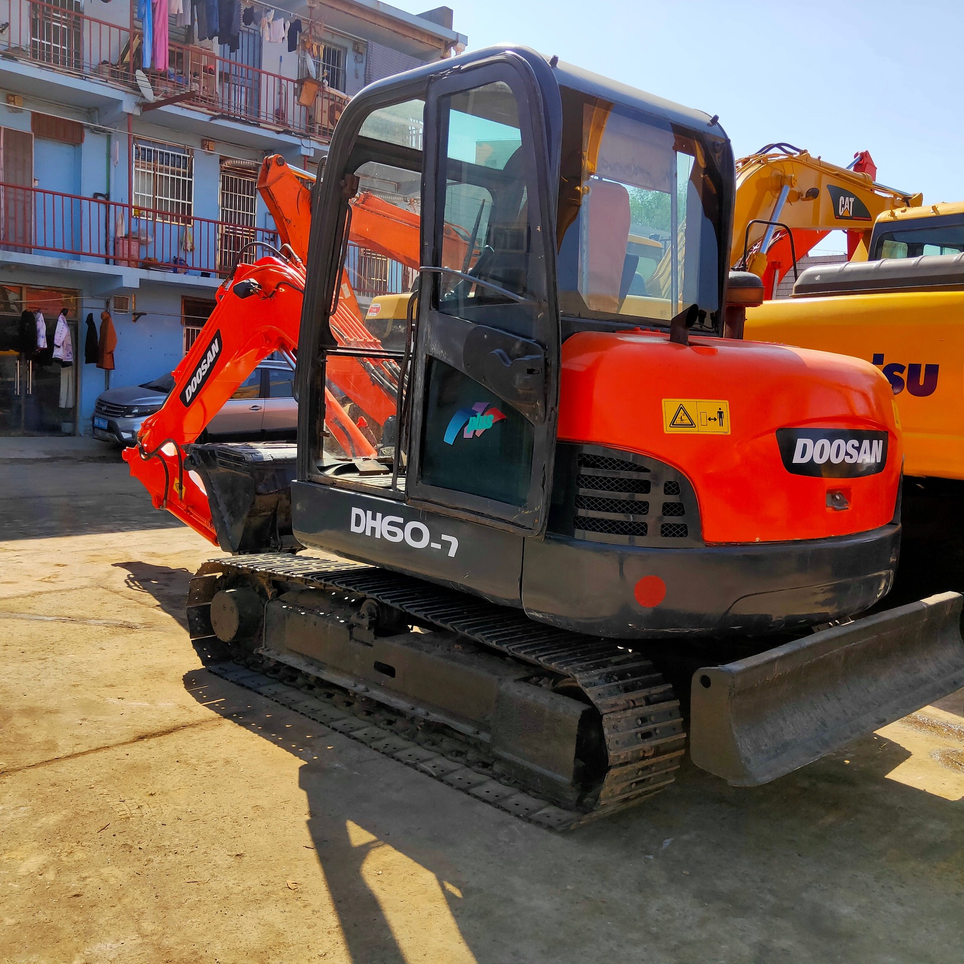 Used Doosan DH60-7 Excavator In Shanghai,China